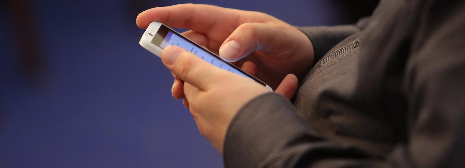 Кредитные мошенники вымогают деньги у новосибирцев с номера Следкома