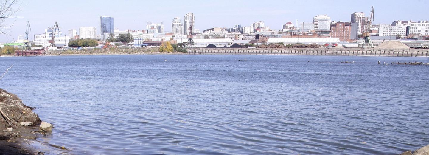 Набережную обустроят между новым и Димитровским мостами в Новосибирске
