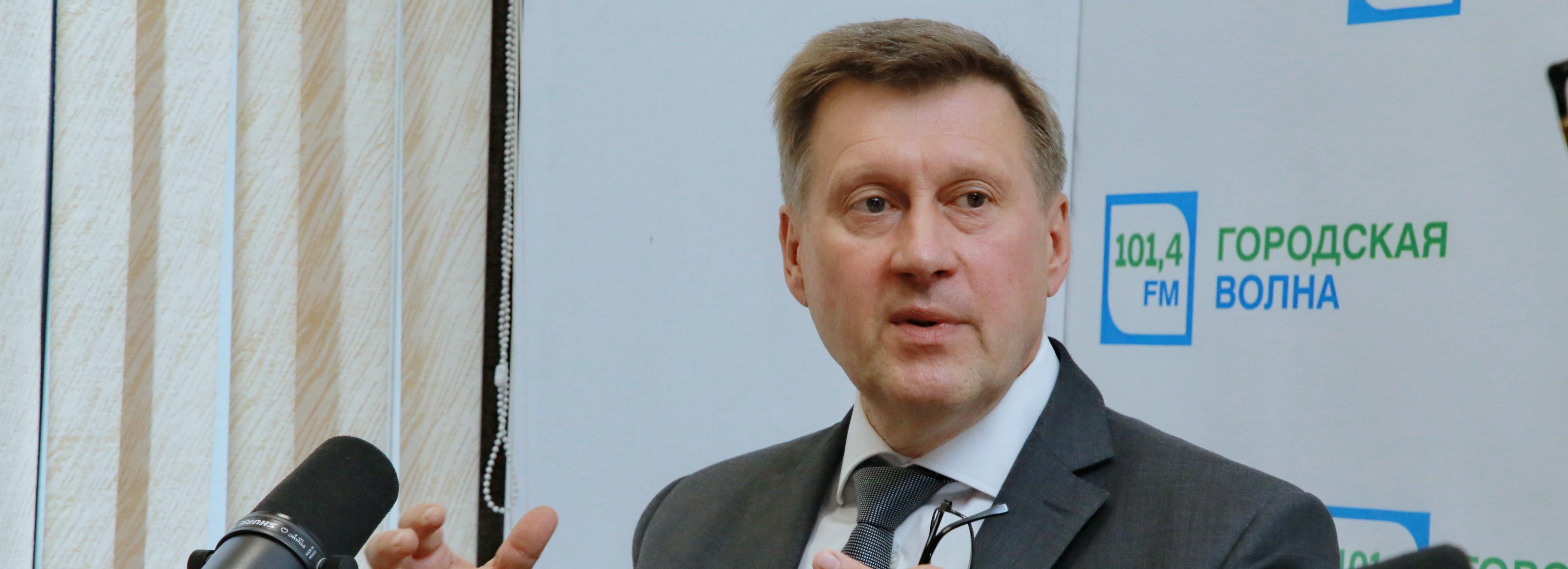 Как будут развивать отдалённые микрорайоны: прямой эфир с мэром Локтем