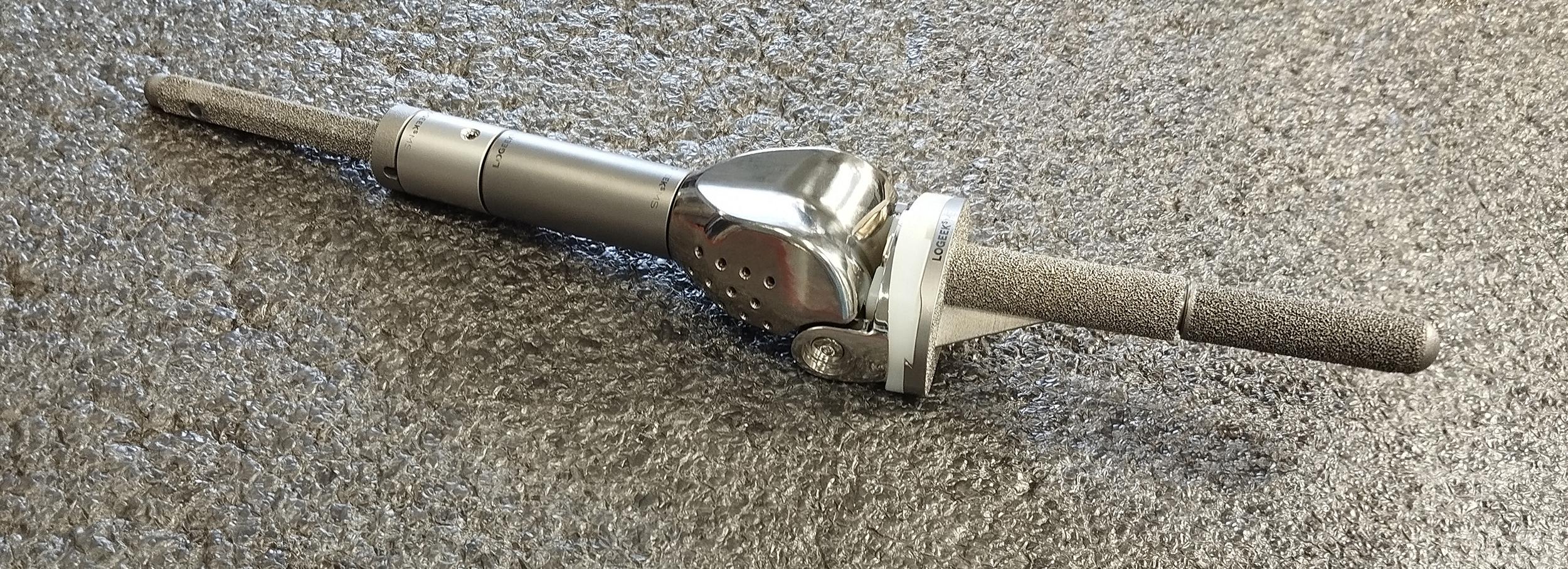 Созданный в Новосибирске протез ноги впервые установили пациенту