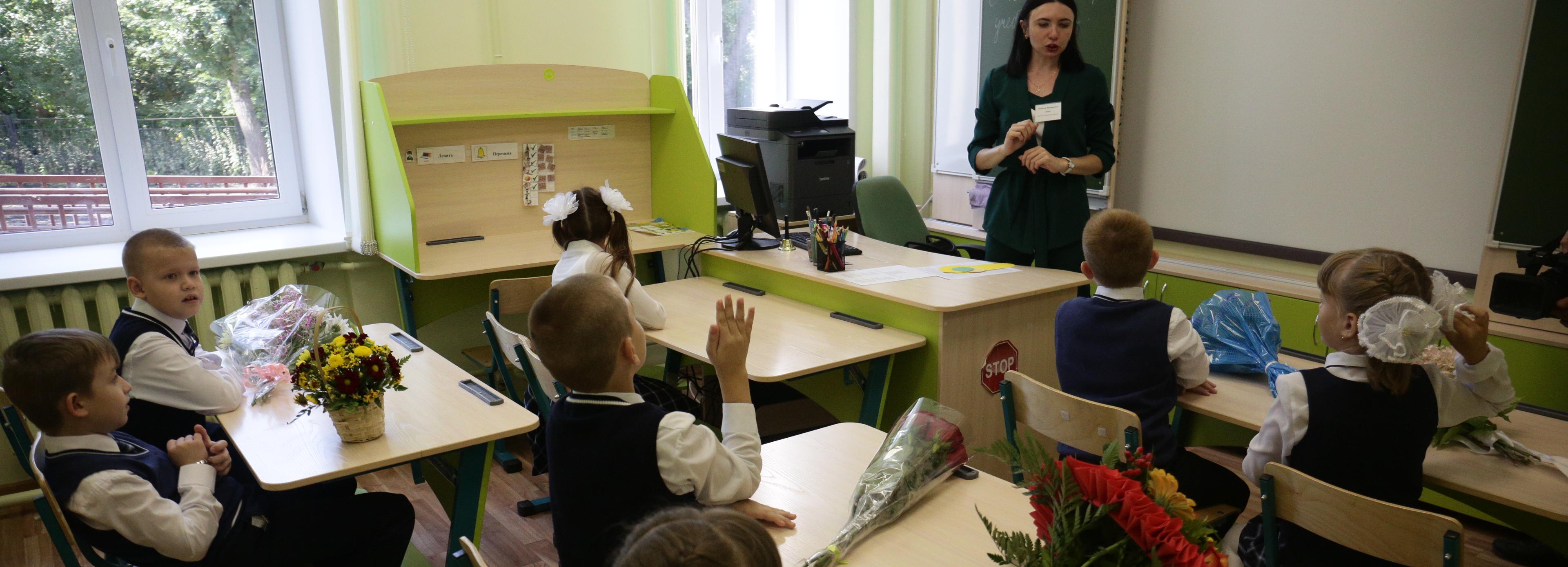 Стало известно, каких учителей не хватает в школах Новосибирска
