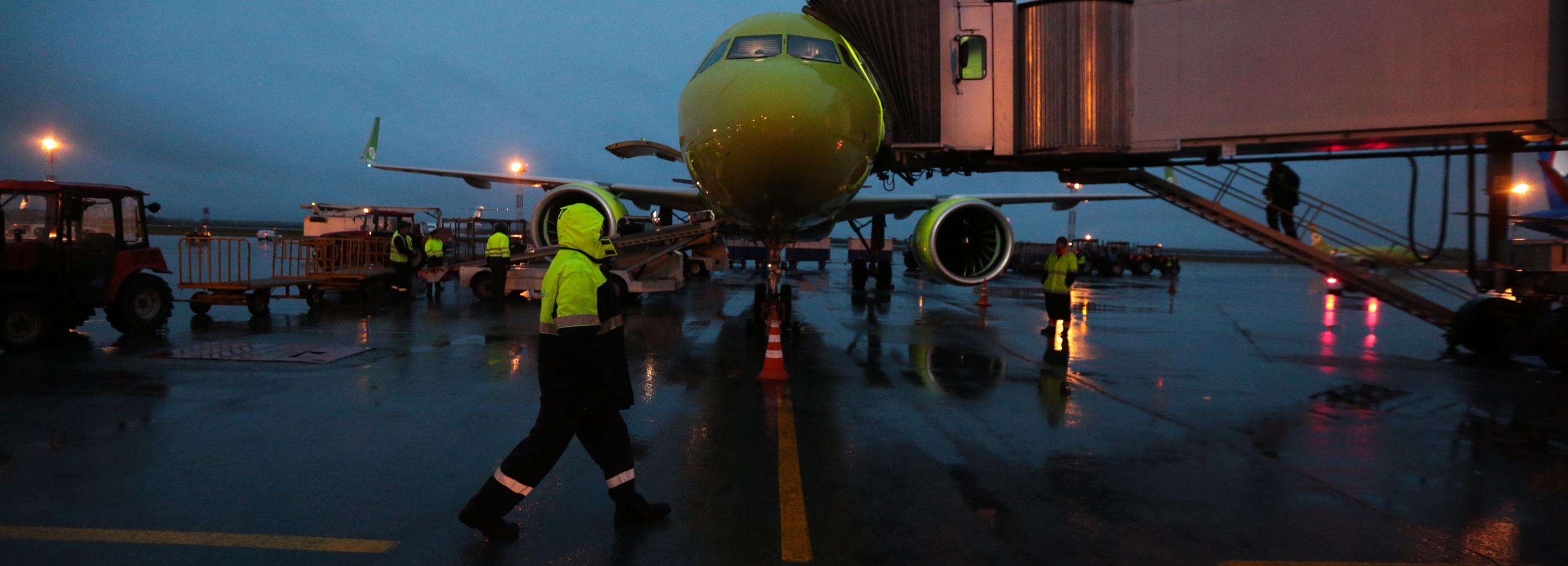 Аэропорт Норильска задерживает рейсы в Новосибирск из-за метели