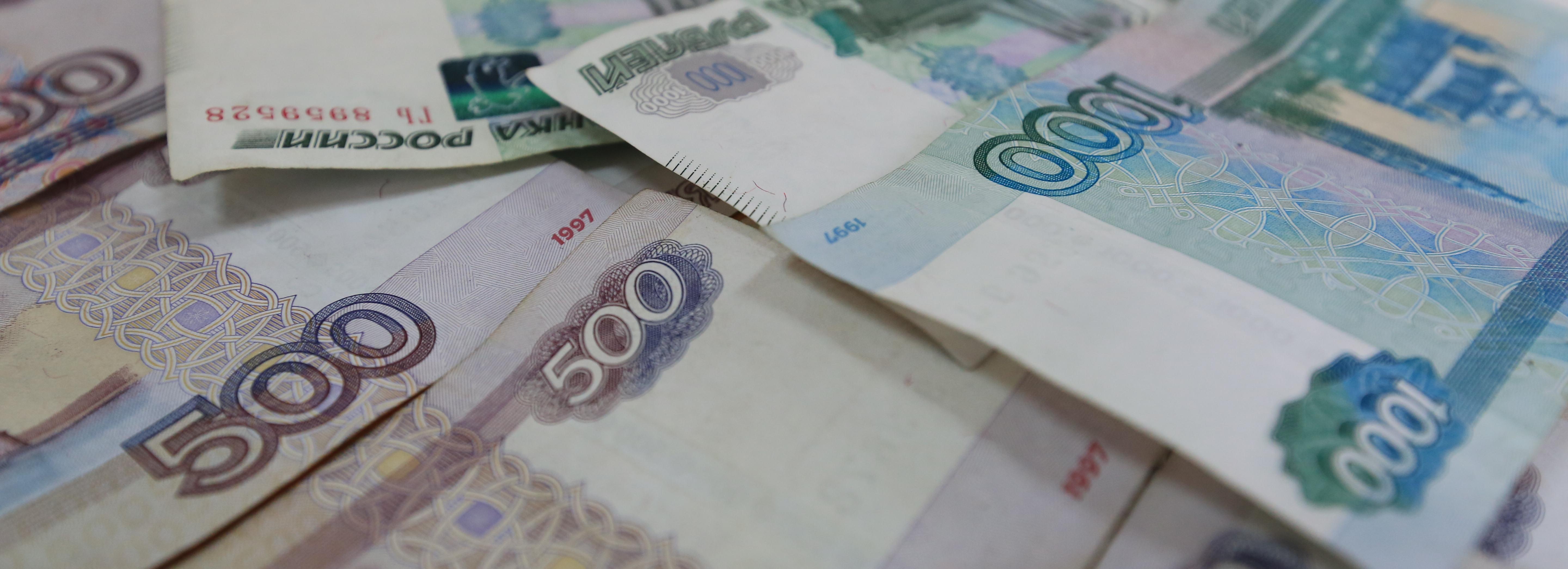 Повышение зарплат и проектирование метро заложили в бюджет региона