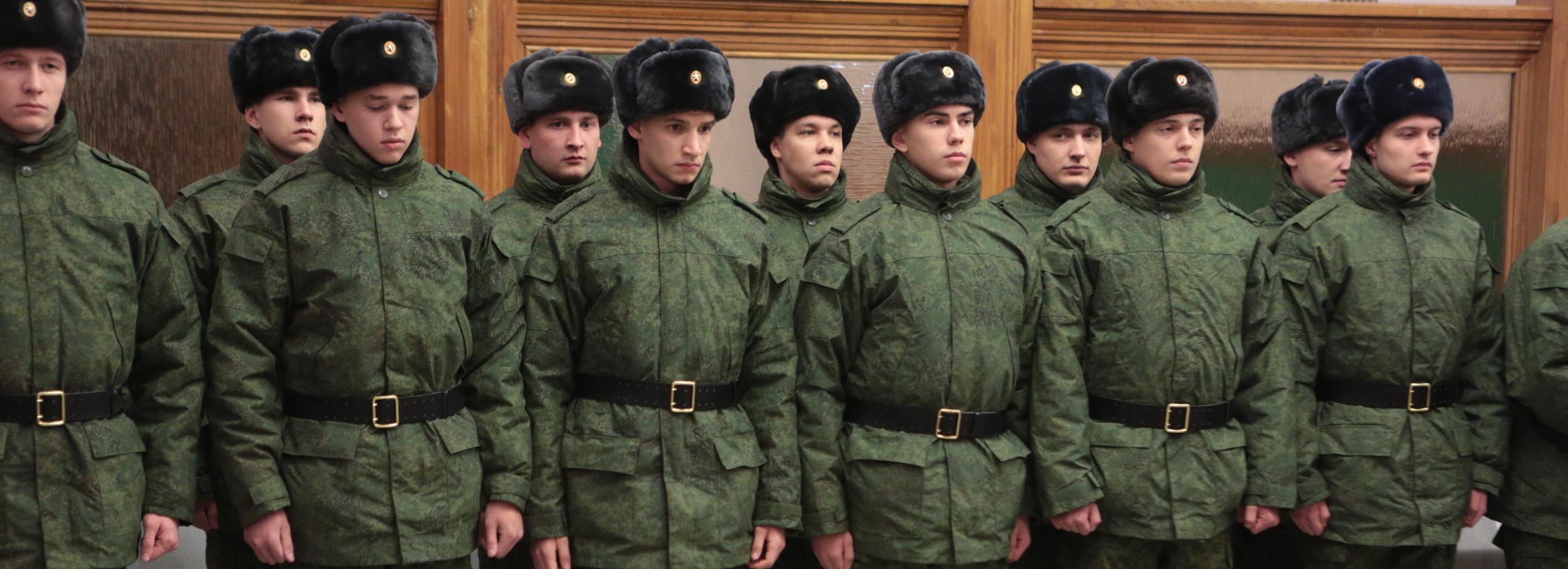 Два десятка новосибирских солдат уедут служить в президентский полк