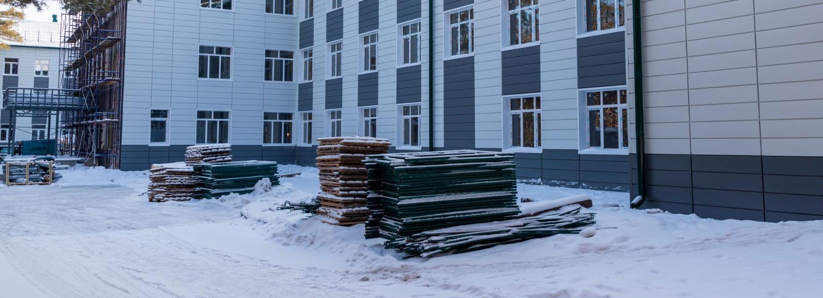 Главный корпус ЦКБ в Академгородке капитально ремонтируют после пожара