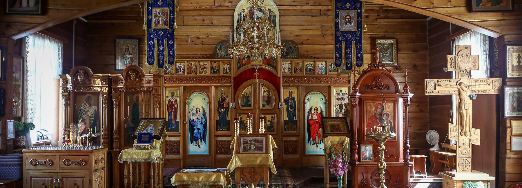 Что хранит старейший деревянный храм Новосибирска: фоторепортаж