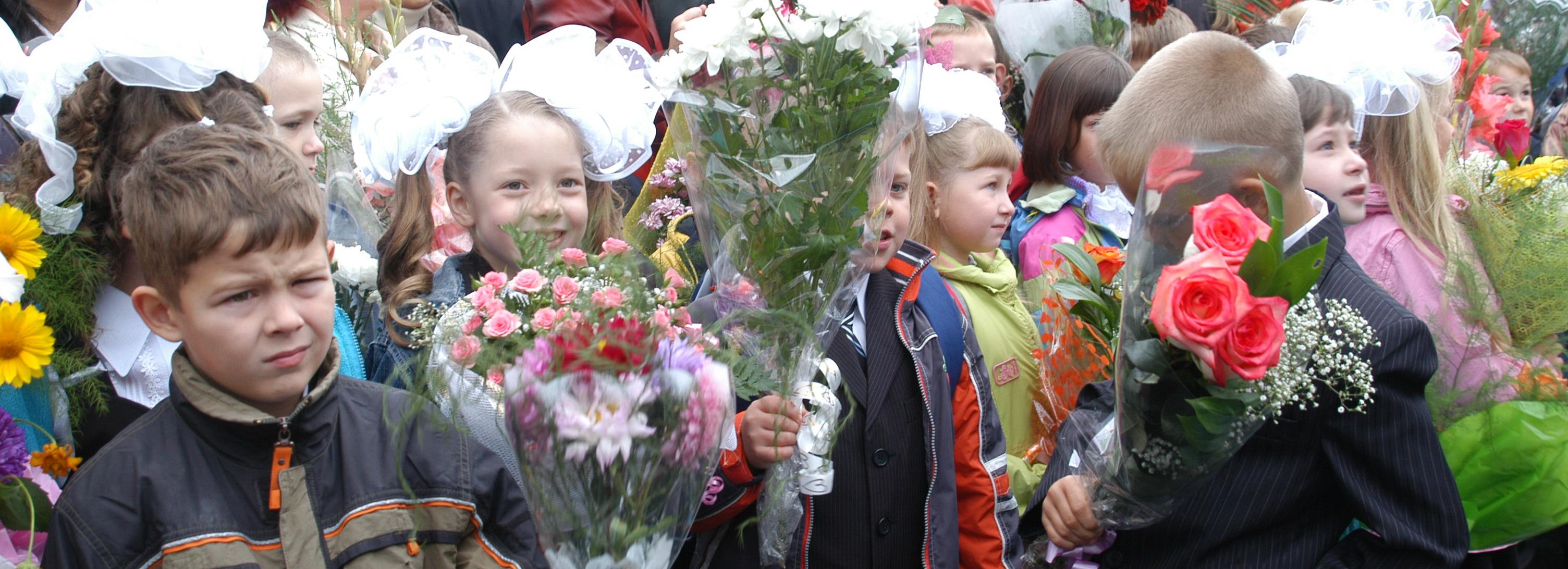 Дети вместо цветов: на что потратят сэкономленные на букетах деньги
