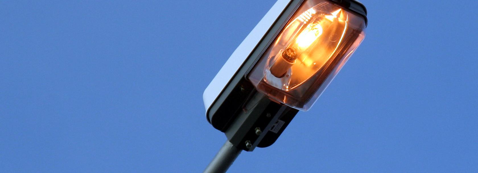 Освещение смонтируют на девяти пешеходных мостах в Новосибирске