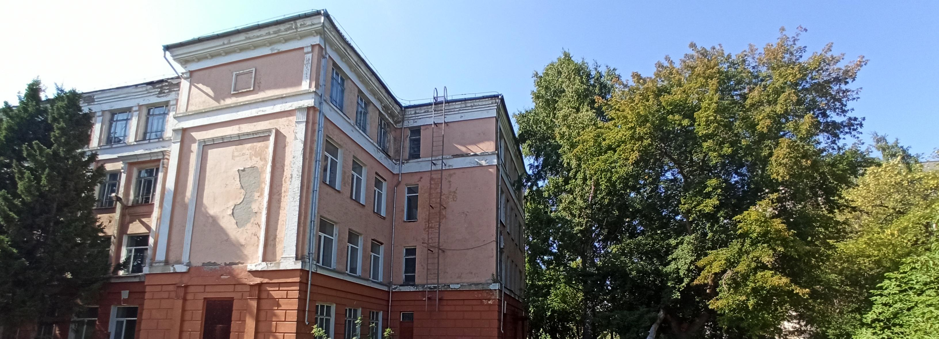 Школу довоенной постройки на Авиастроителей снесут в июне
