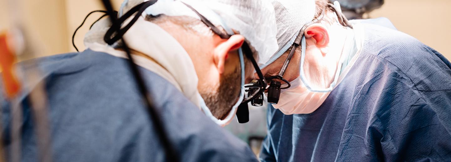 Резко похудевшего на 26 кг сибиряка спасли в клинике Мешалкина