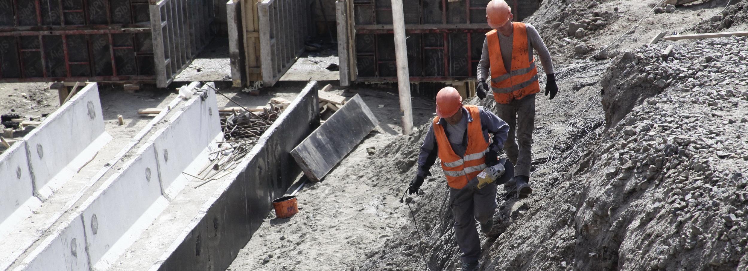 Напротив здания главпочтамта на улице Ленина раскопали перекрёсток