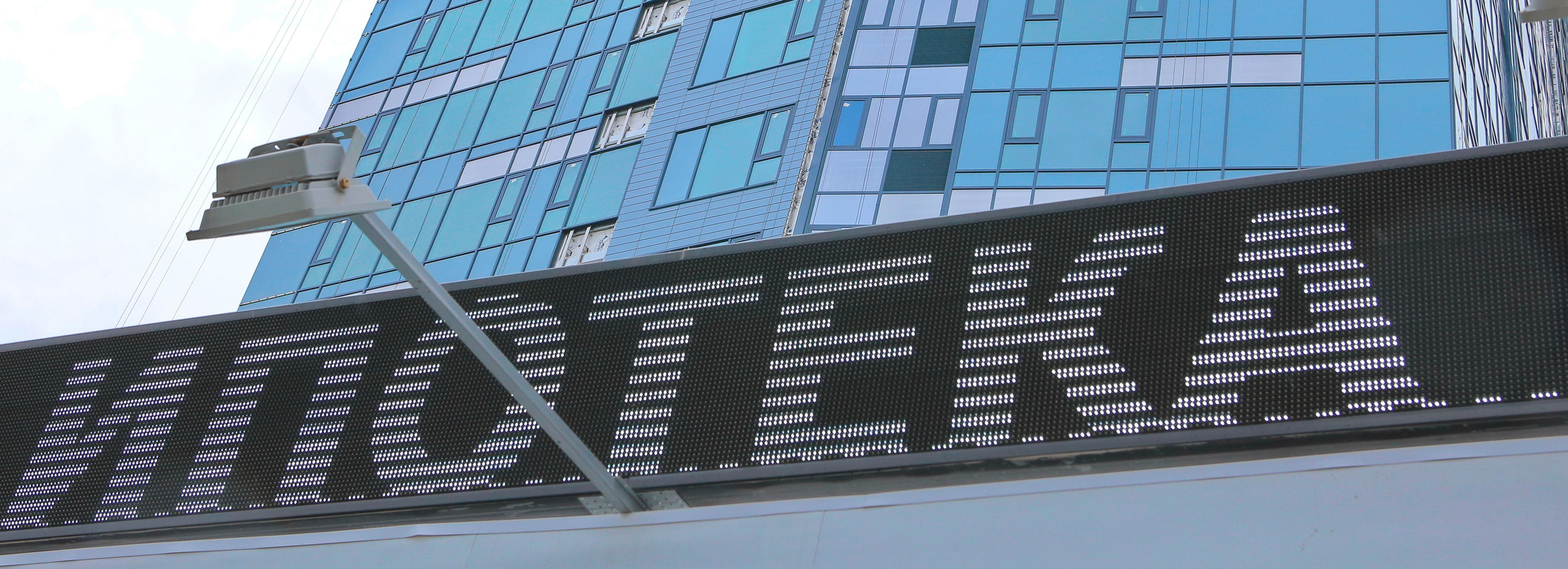 Банки навязывают страхование жизни и телемедицину — новосибирцы против