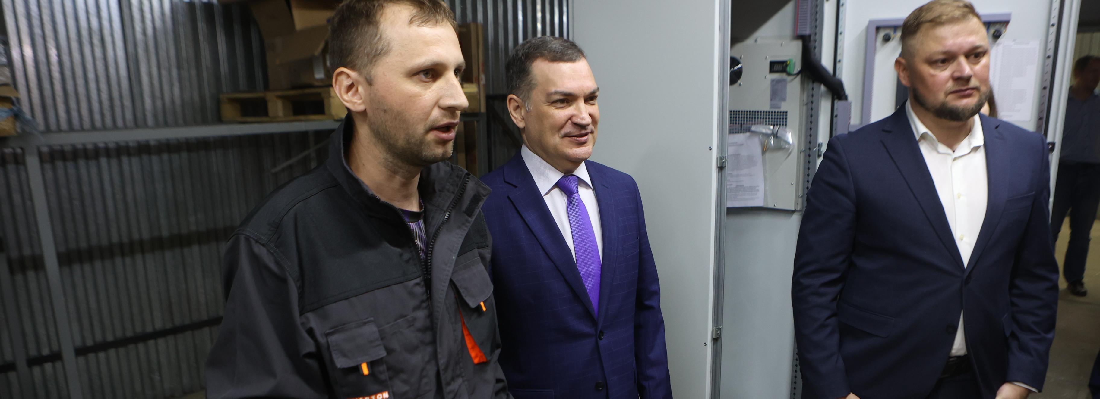 Мэр Кудрявцев проверил работу бизнес-инкубатора на улице Троллейной