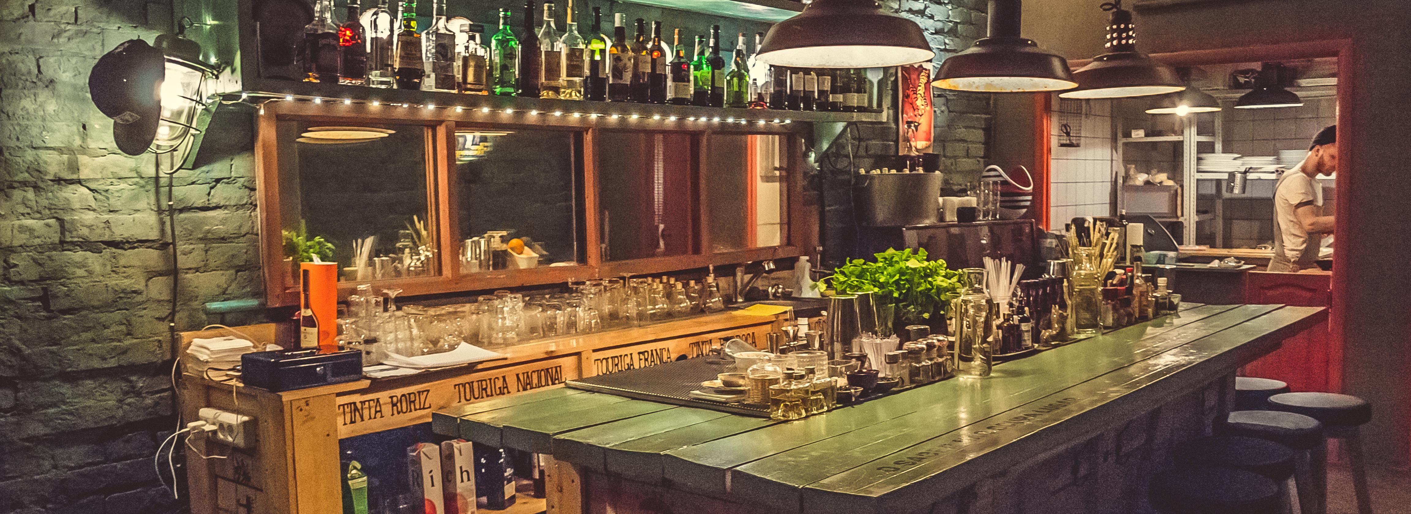 Секретный бар из Новосибирска попал в гид по лучшим заведениям мира