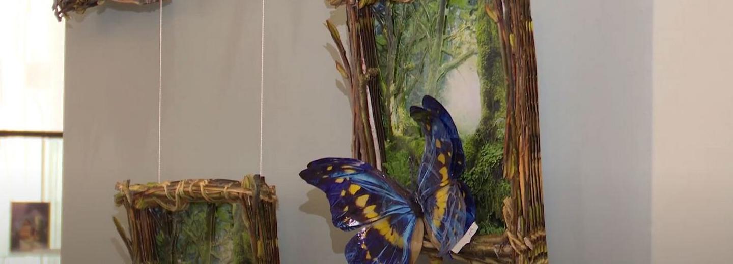 Волшебная бумага: картины с обманом зрения выставили в Новосибирске