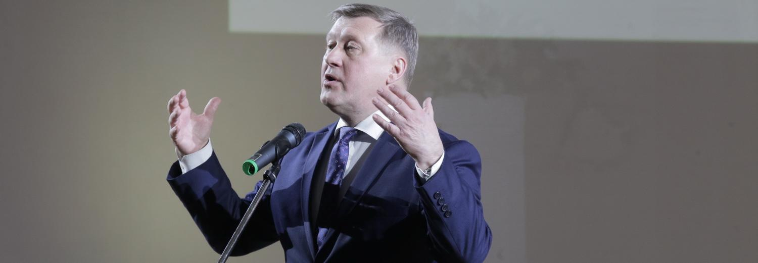 Мэр Локоть поздравляет полицейских с профессиональным праздником