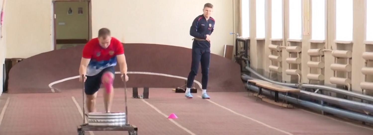 Как готовят бобслеистов без саней и трассы в Новосибирске