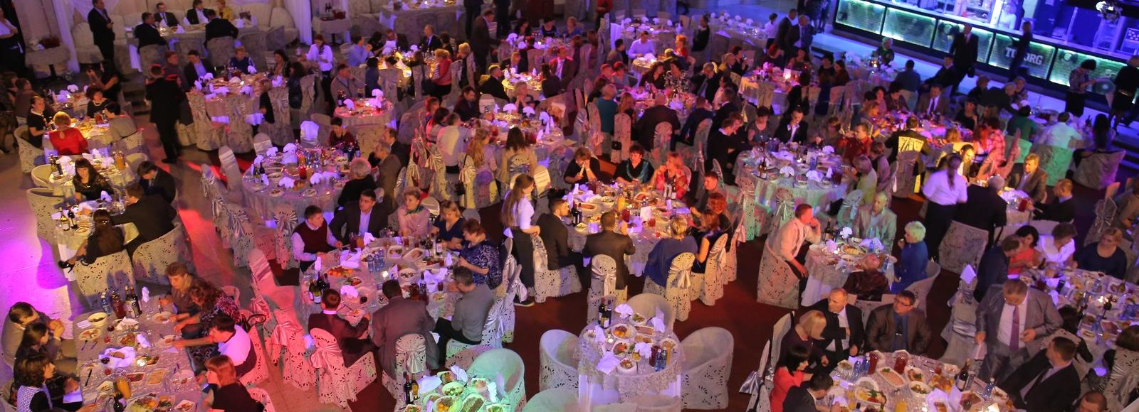 Пряник для трудоголиков: почему не стоит отказываться от корпоративов