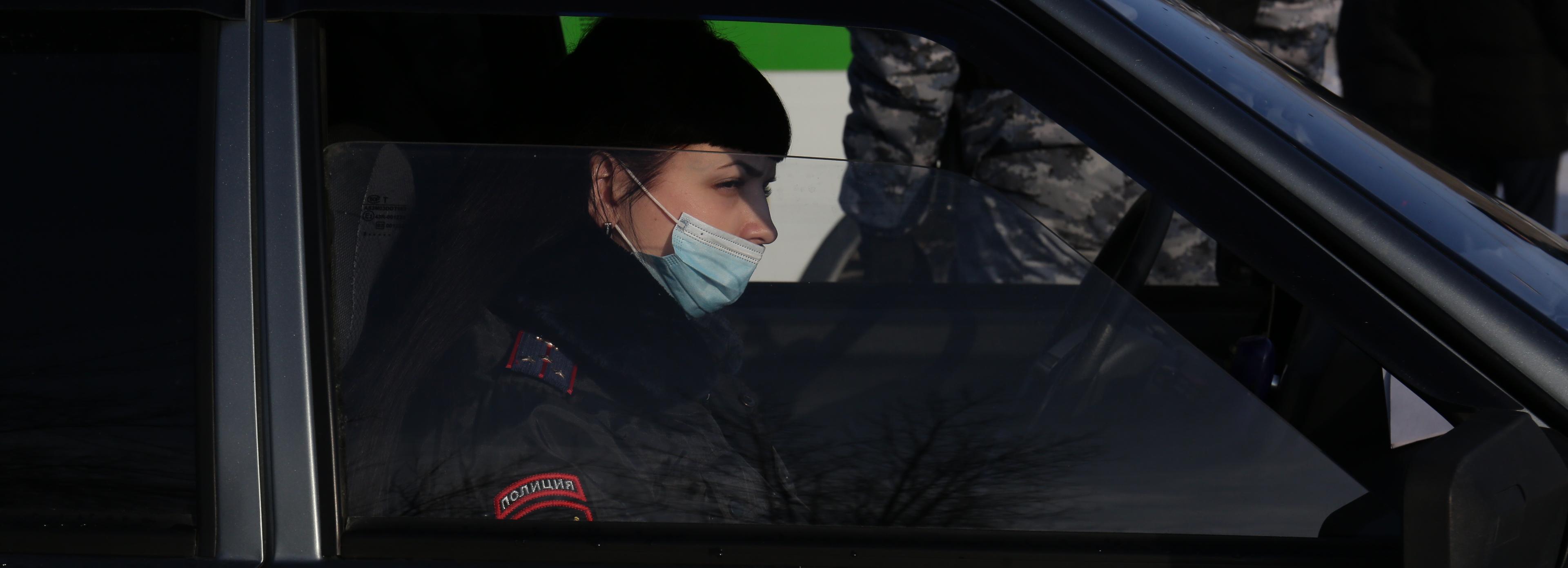 ГИБДД ищет очевидцев наезда на маму с ребёнком в Новосибирске