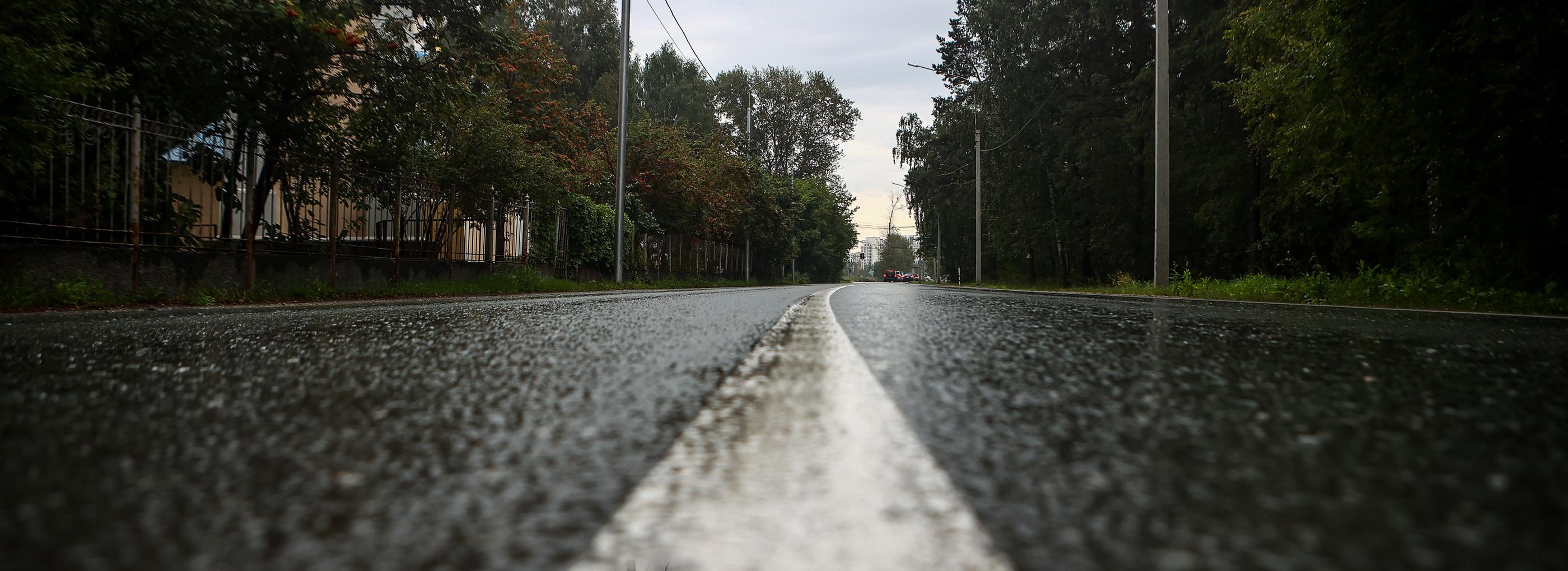 Подъездные дороги к кладбищам начали ремонтировать в Новосибирске