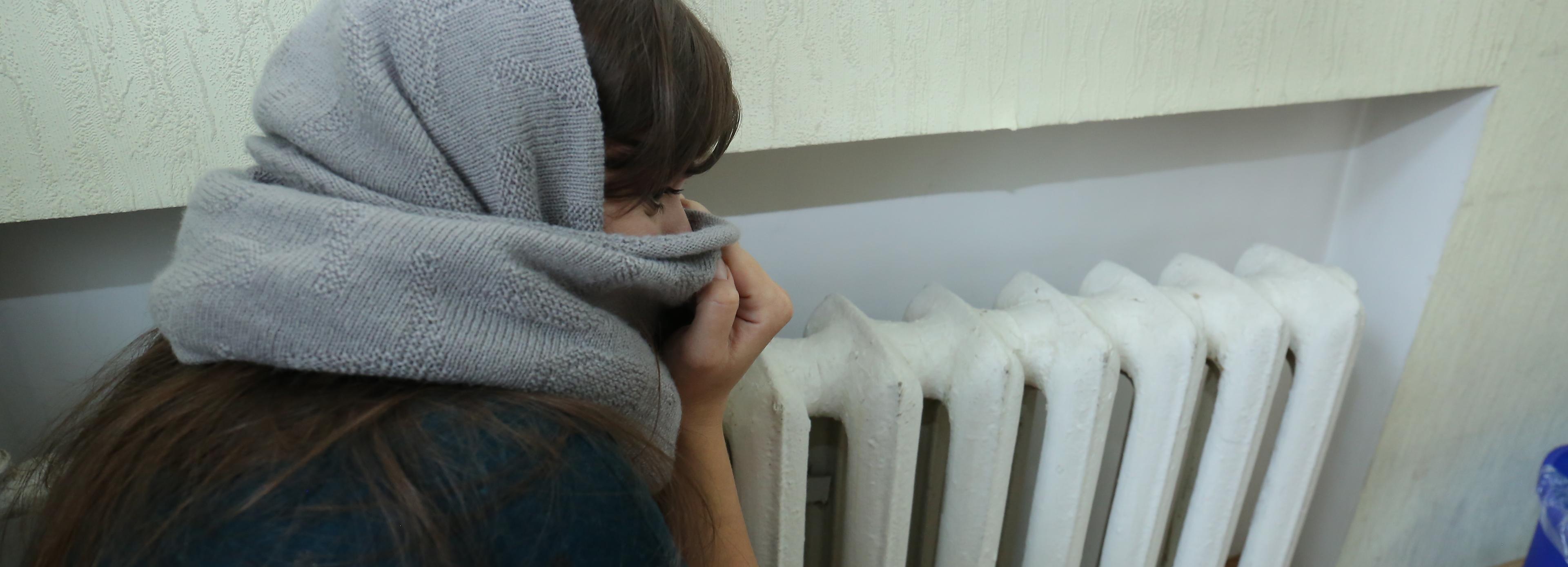 Согревайся правильно: советы безопасности для тех, кому дома холодно