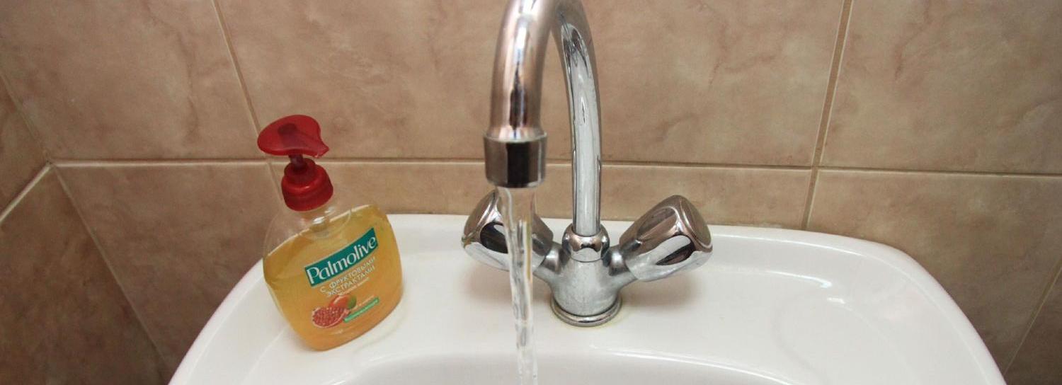 Отключения горячей воды с 21 мая в Новосибирске — список улиц