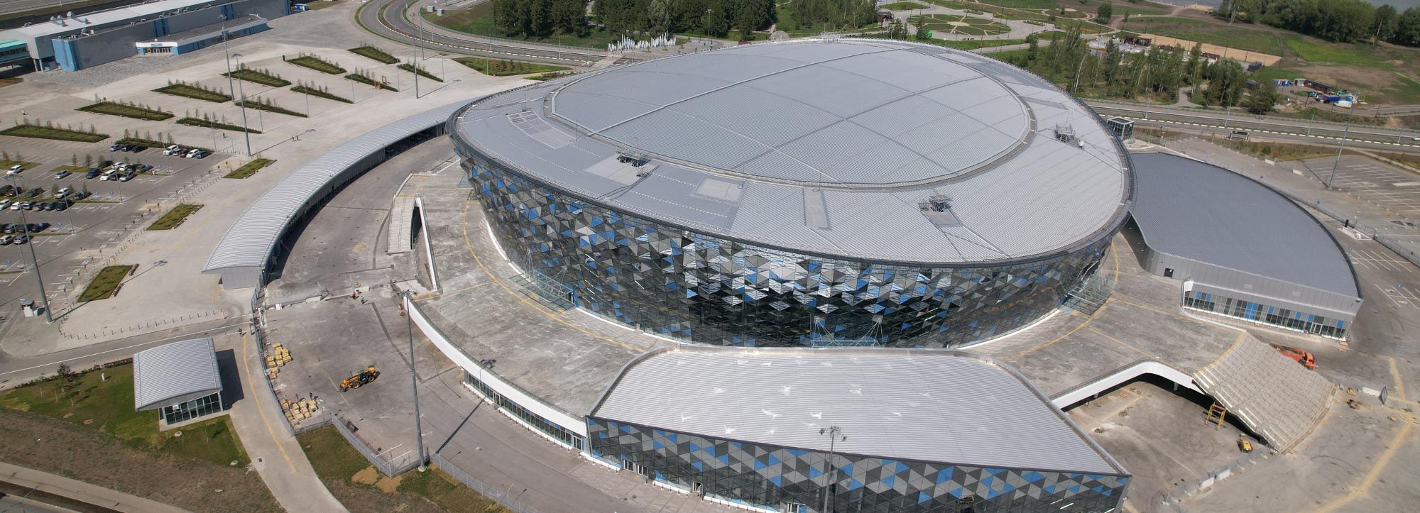 Новую технику за 79 млн купят для уборки снега вокруг «Сибирь-Арены»