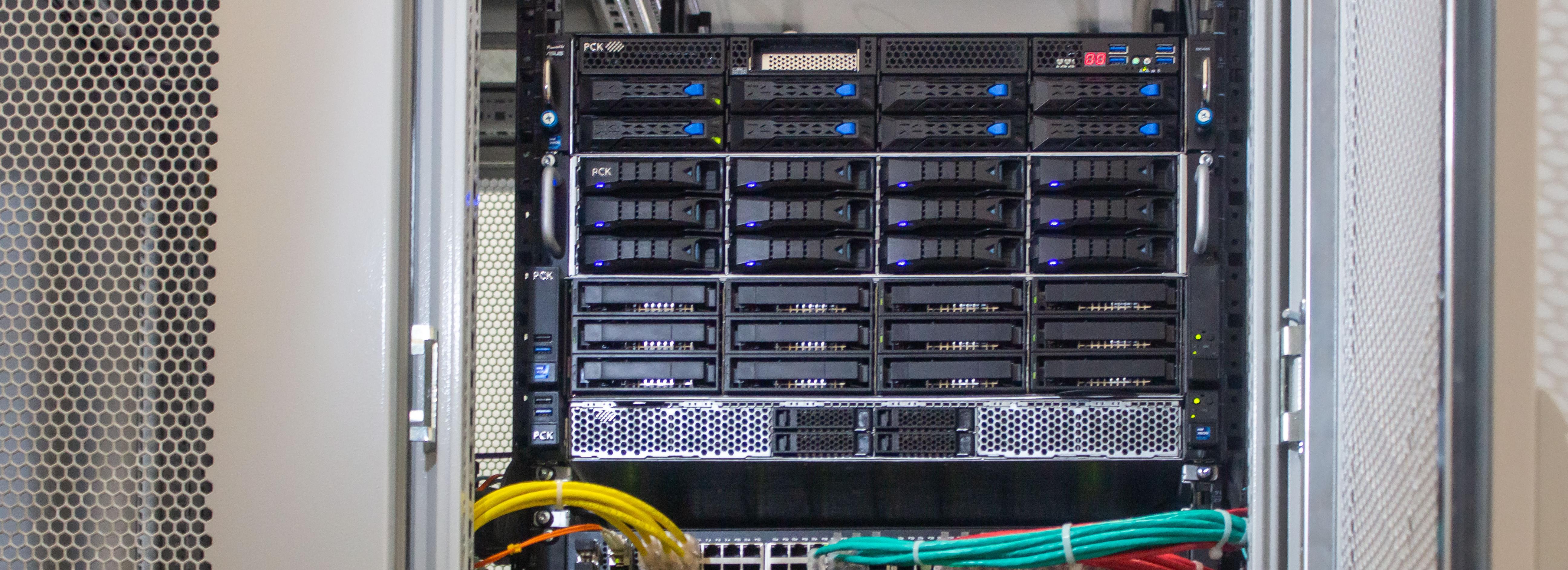 Суперкомпьютер «Сергей Годунов» открыли в Академгородке