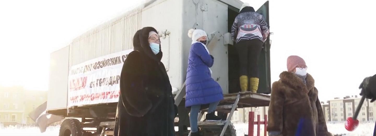 Голодающие дольщики Новомарусино не хотят покидать свой вагончик