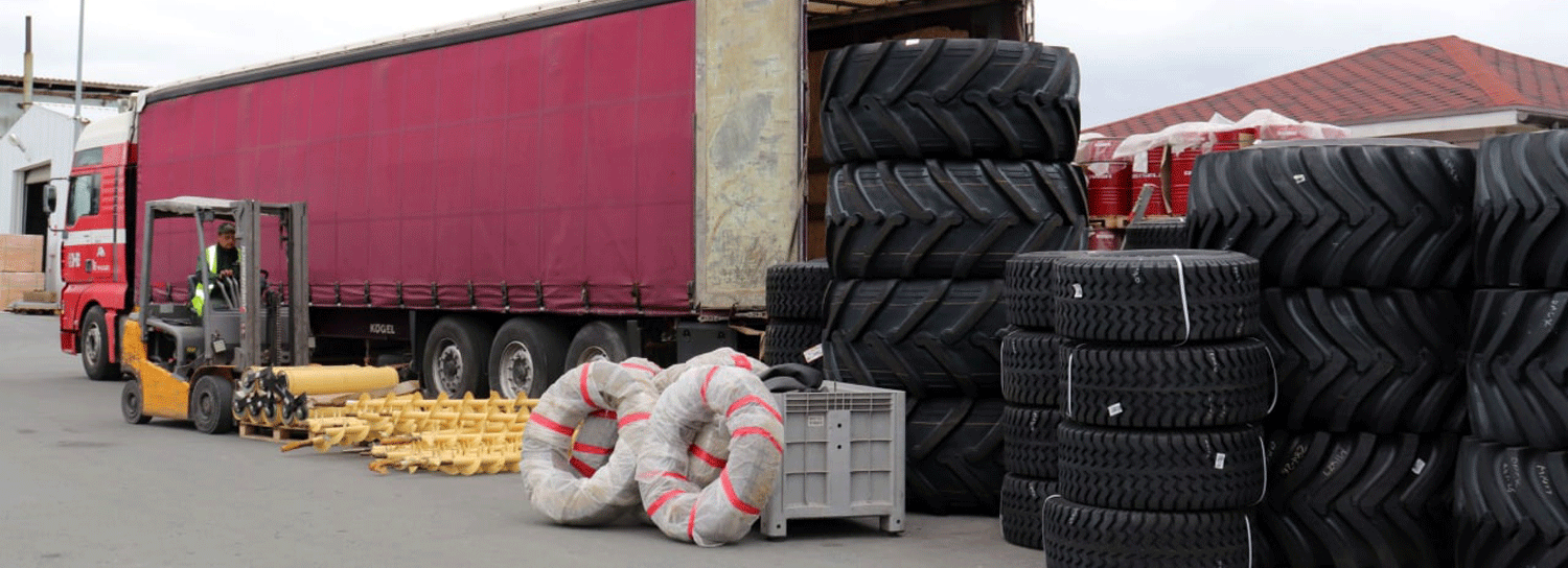 Новосибирские предприятия поделились запчастями с аграриями из ЛНР