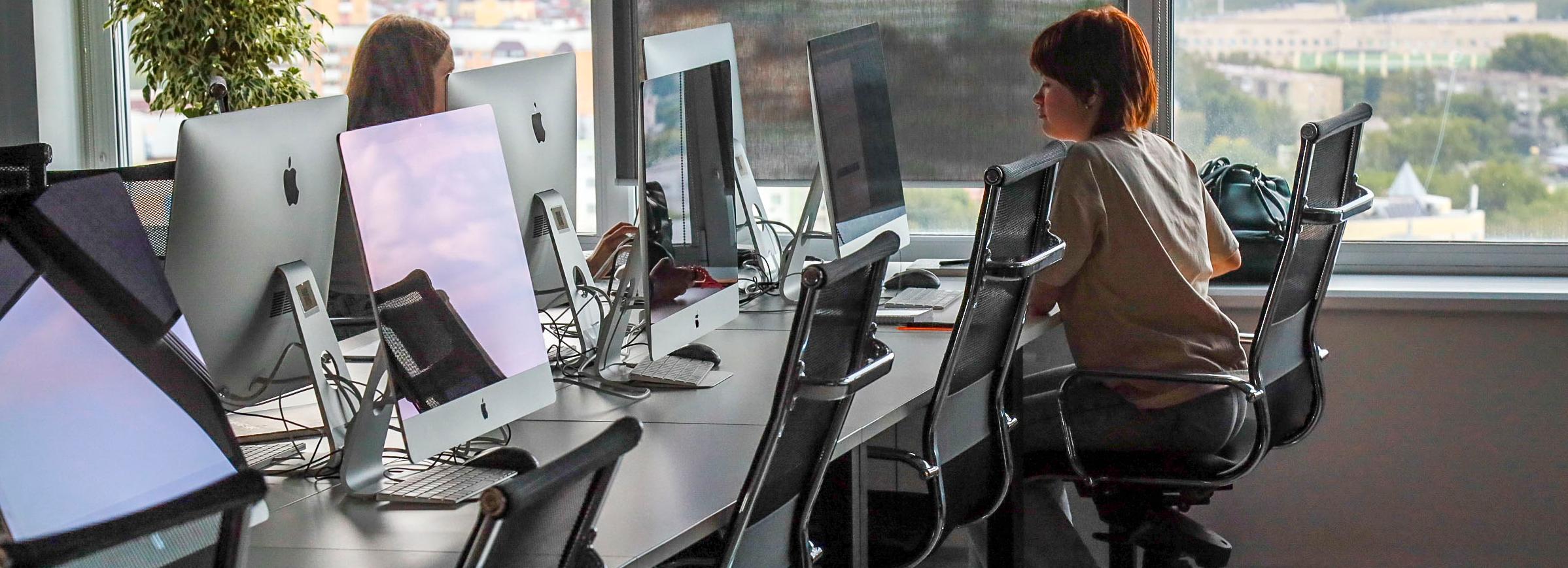 850 новосибирцев бесплатно учатся IT-профессиям в «Школе 21»