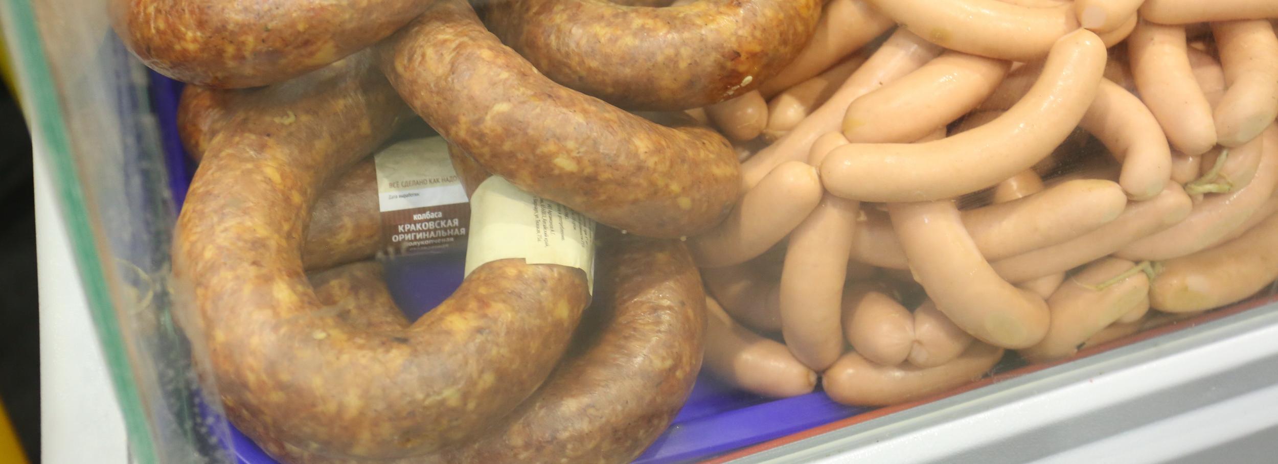 Скидками на пельмени и сосиски порадует ярмарка на Большевистской