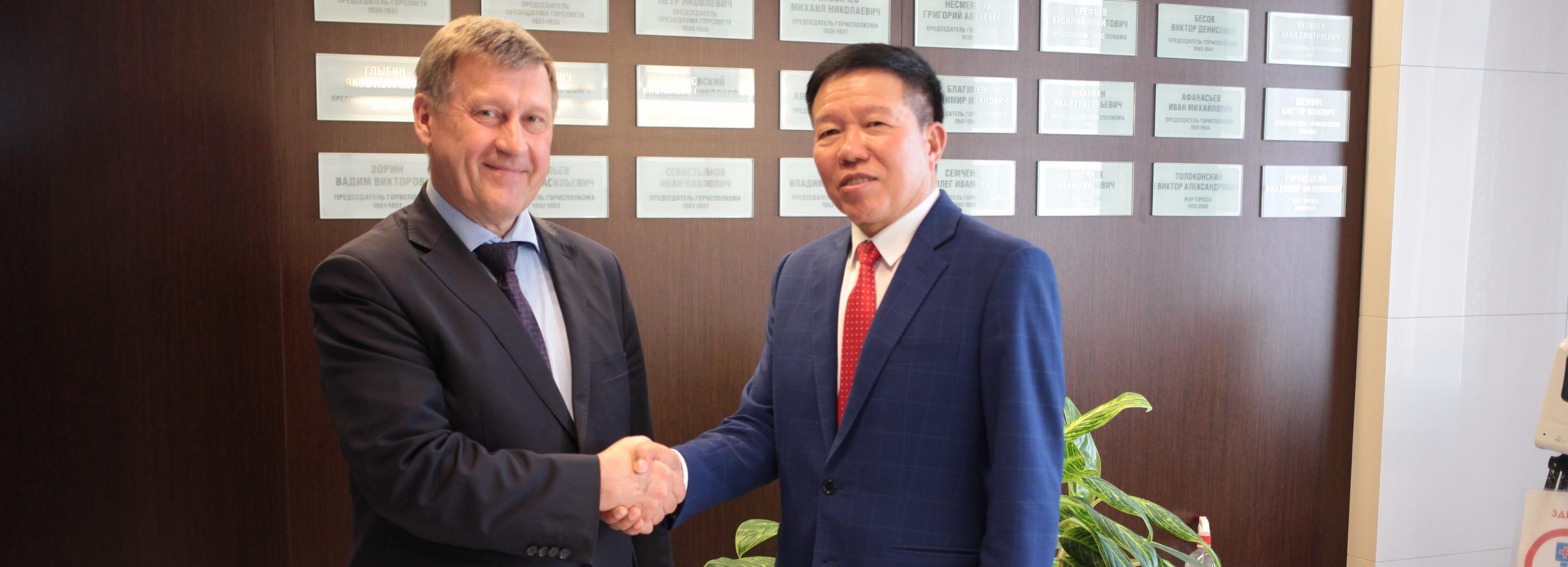 Новосибирск может обзавестись городом-побратимом во Вьетнаме