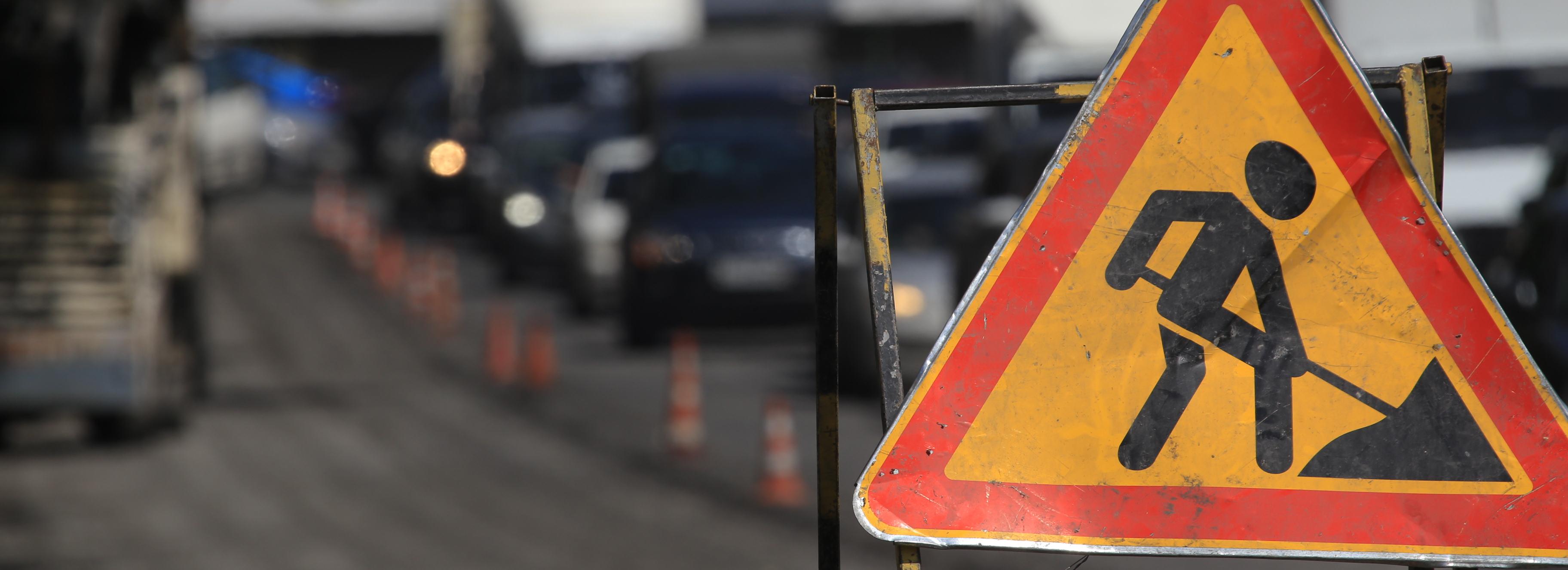 Дороги на трёх улицах в Новосибирске отремонтировали досрочно