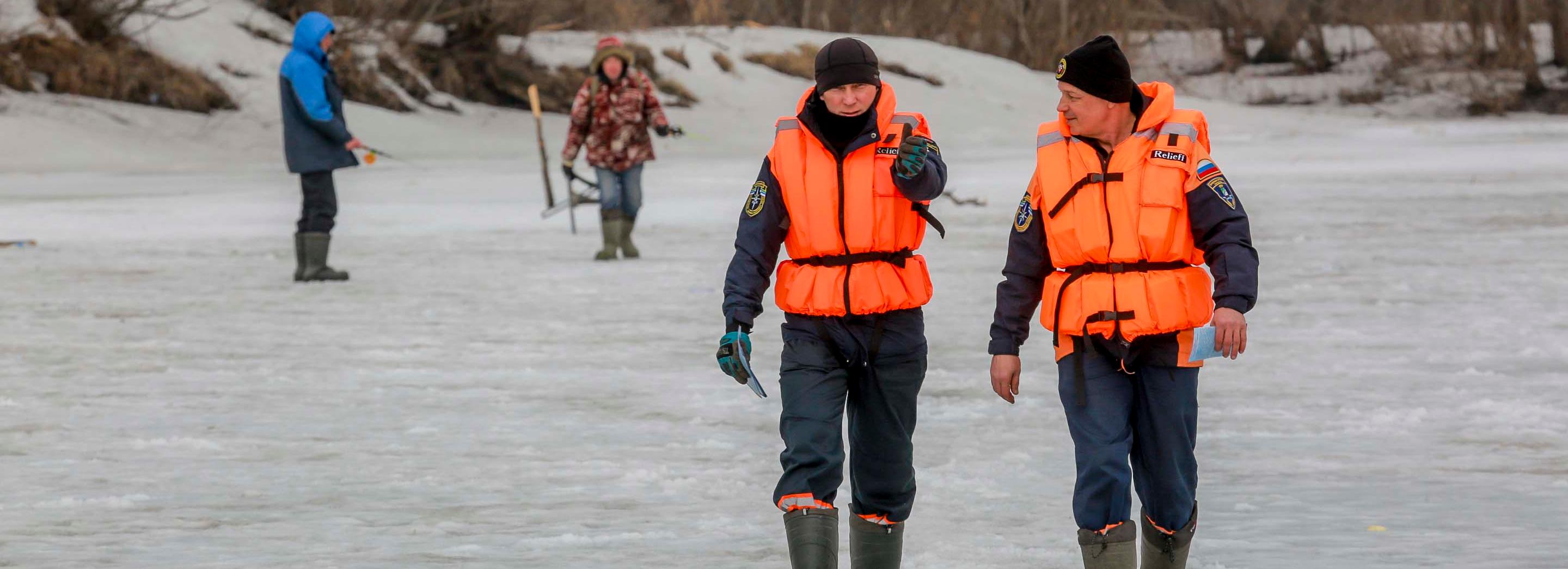Солнце съедает лёд: новосибирцев просят не выходить на водоёмы