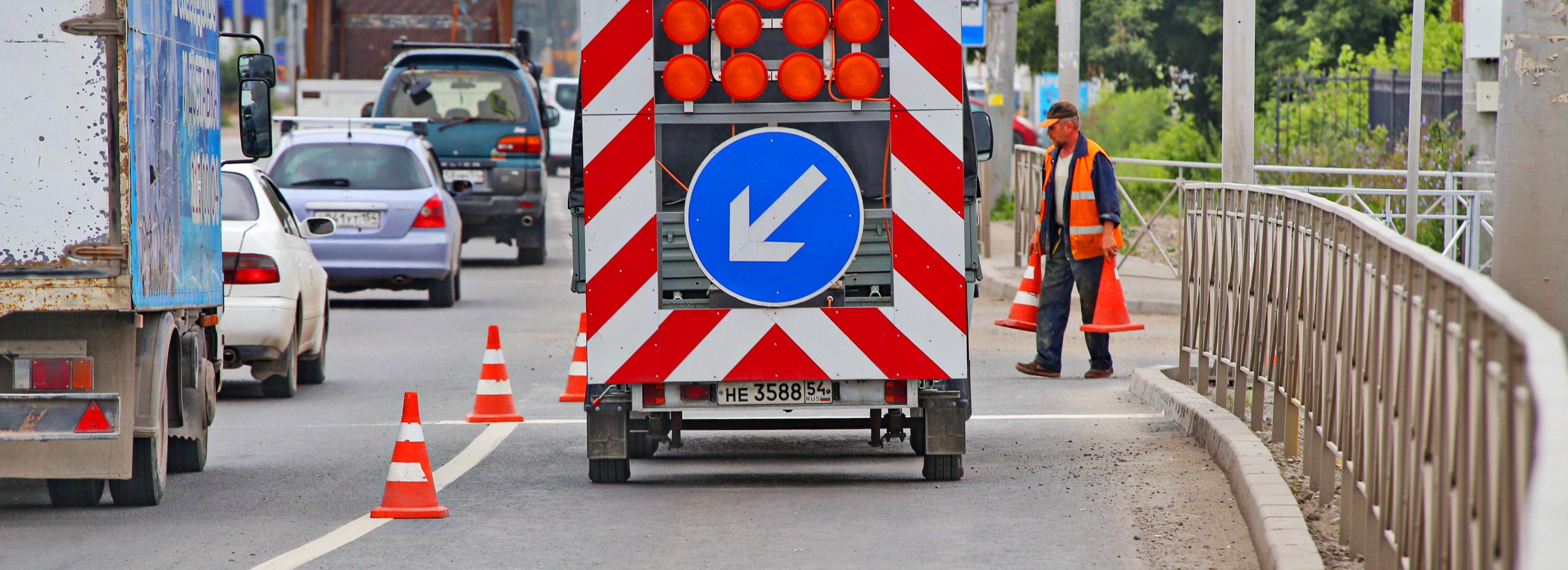 Пластиковые «зебры» появились у 11 школ и гимназий в Новосибирске