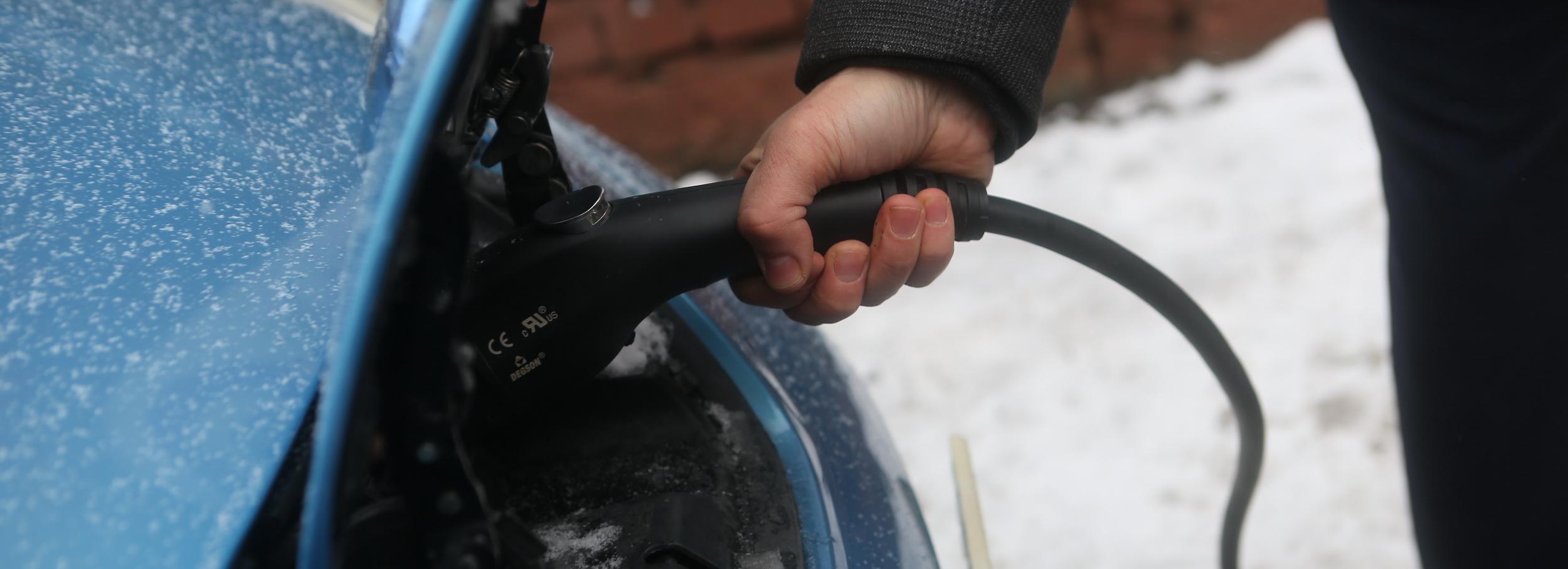 Ещё 30 станций для зарядки электромобилей заработали в Новосибирске