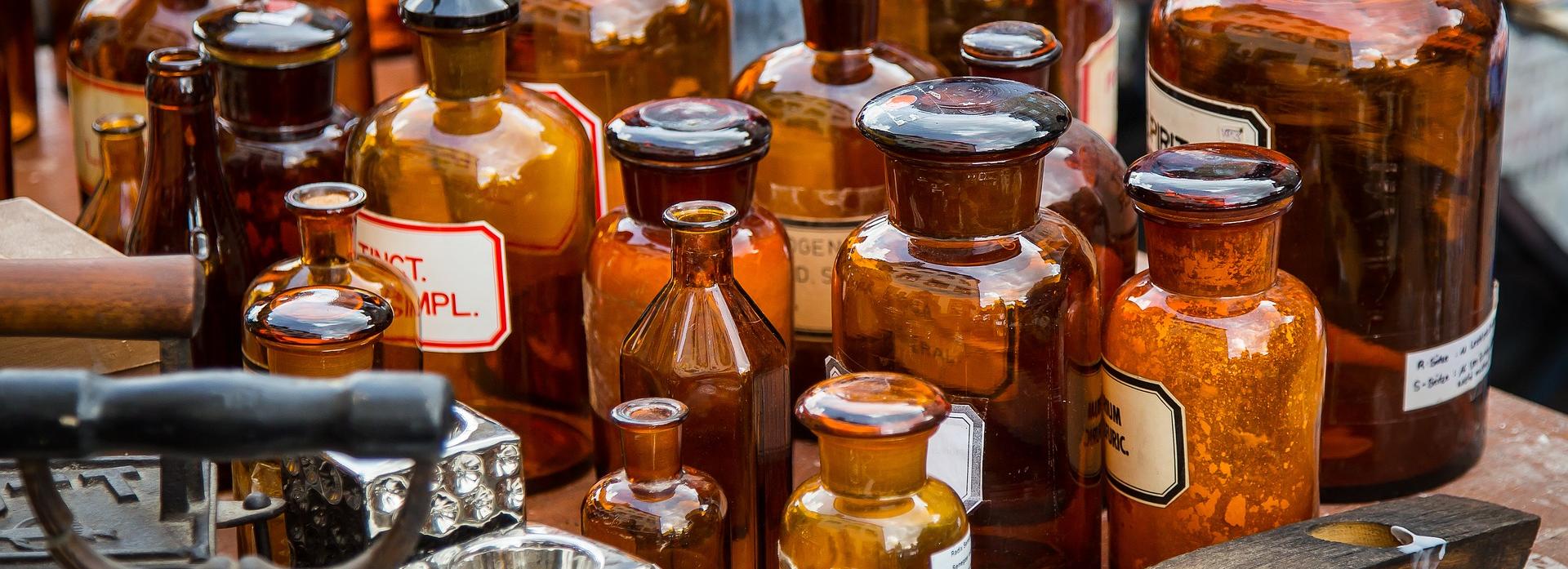 Работа в Новосибирске: диванщик, шорник и мобильный фармацевт