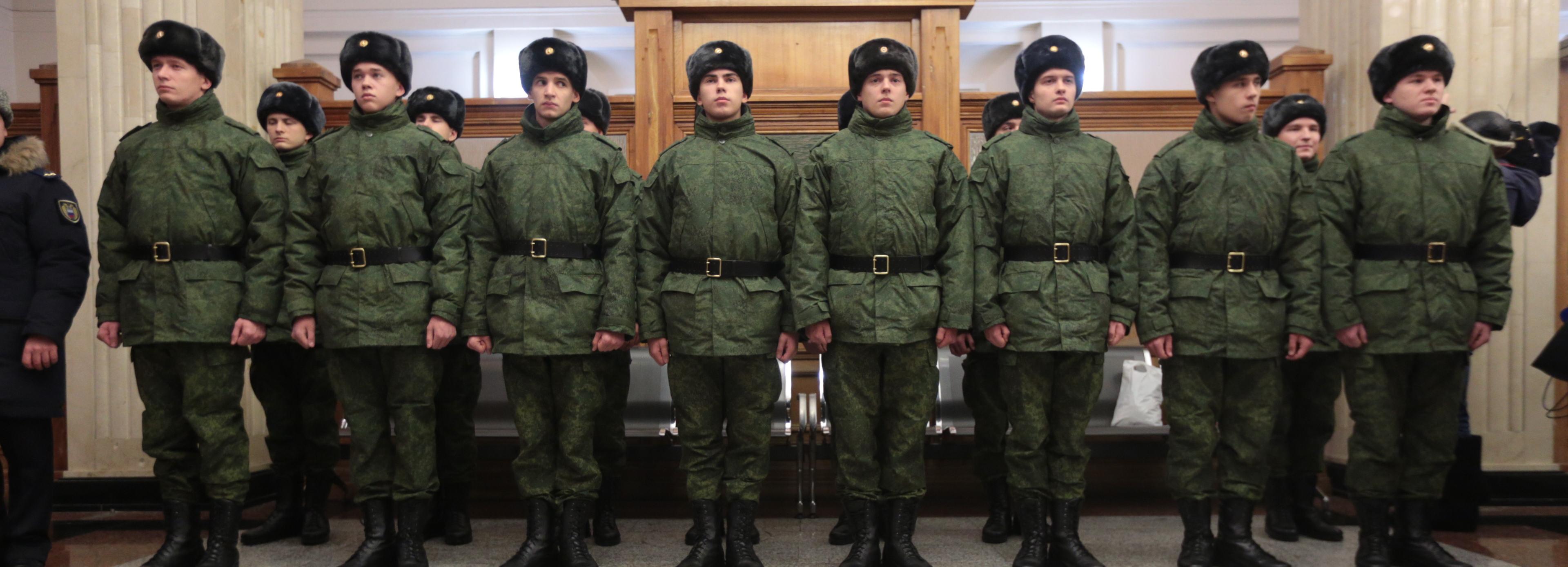 Губернатор Травников подписал постановление об осеннем призыве в армию