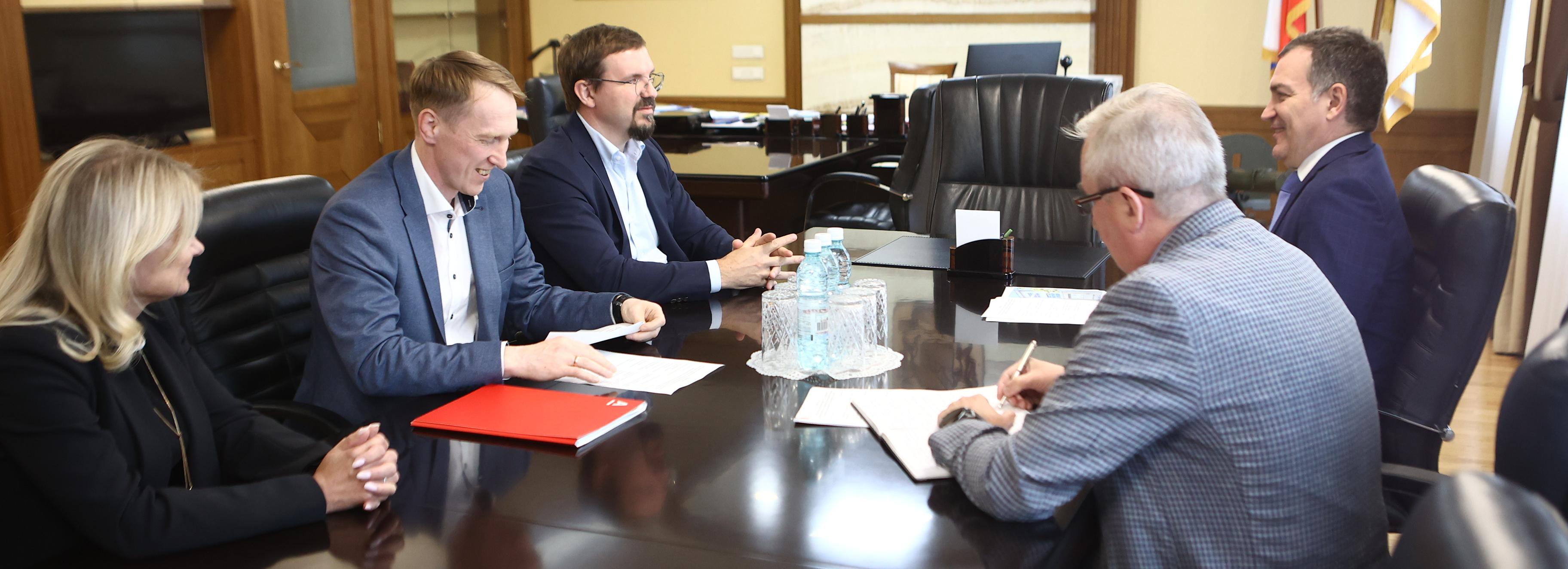 Мэр Кудрявцев обсудил с главой «Альфа-Банка» развитие рынка недвижимости