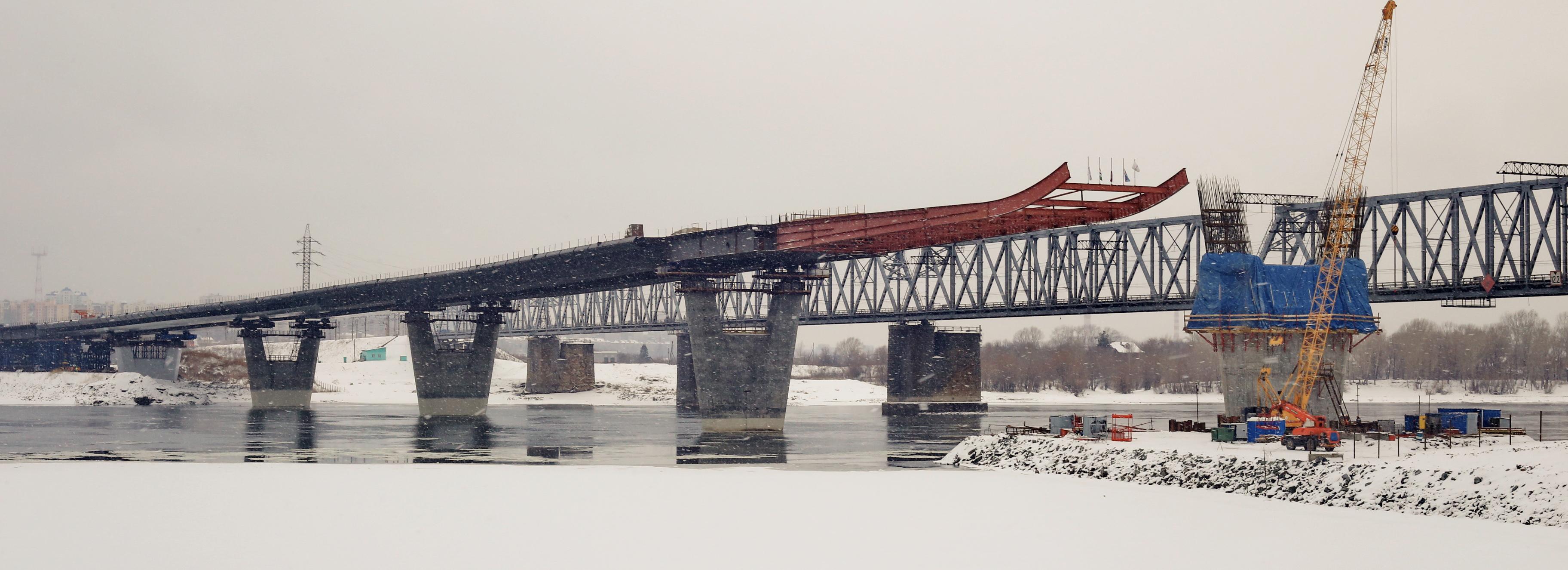 Травников оценил влияние санкций на стройки ЛДС и моста в Новосибирске