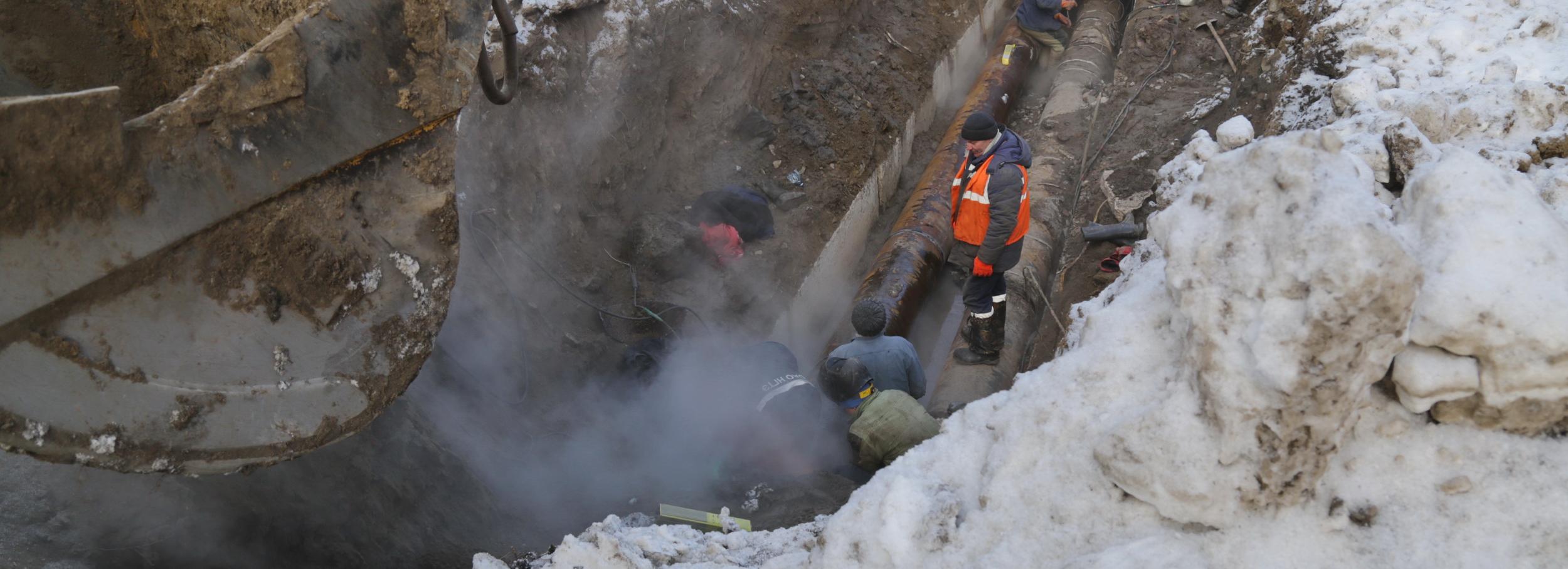 На Вертковской закрыли проезд из-за реконструкции теплосетей