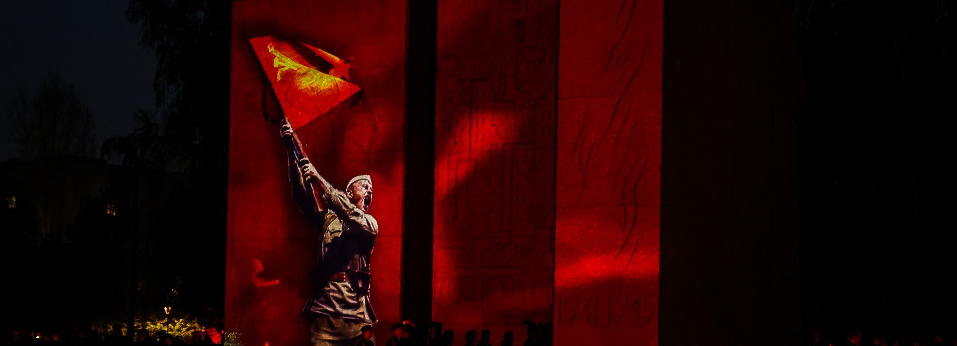 Мэр Кудрявцев пригласил горожан на мультимедийный проект «Свет Победы»