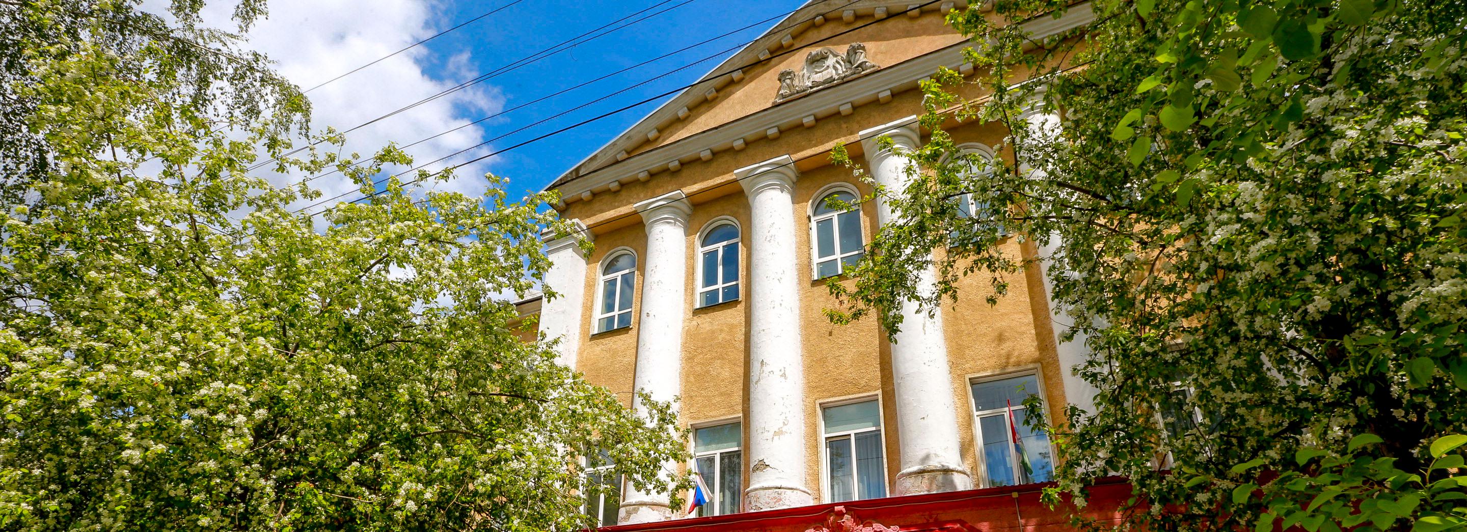 В некоторых наших колледжах конкурс соизмерим с МГУ — Андрей Травников
