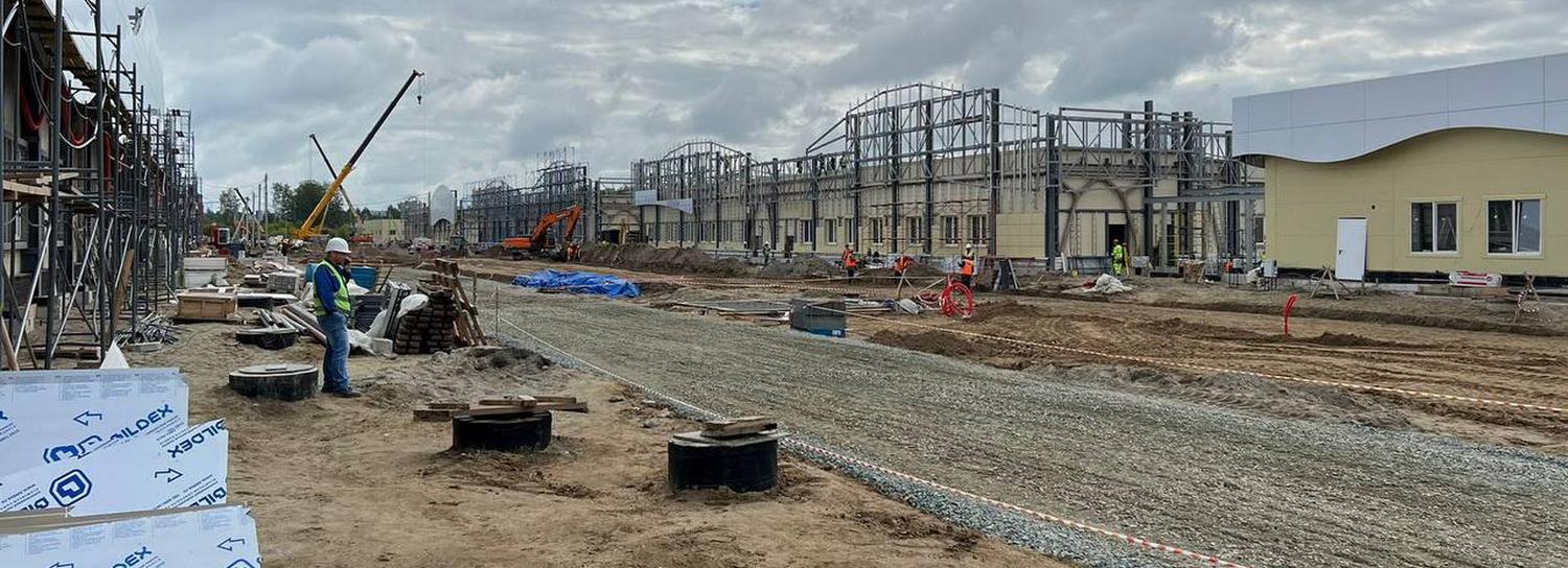 В новую инфекционную больницу завезли медицинскую технику