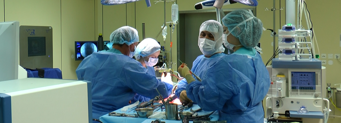 Врачи из разных городов учатся в Новосибирске нейромониторингу