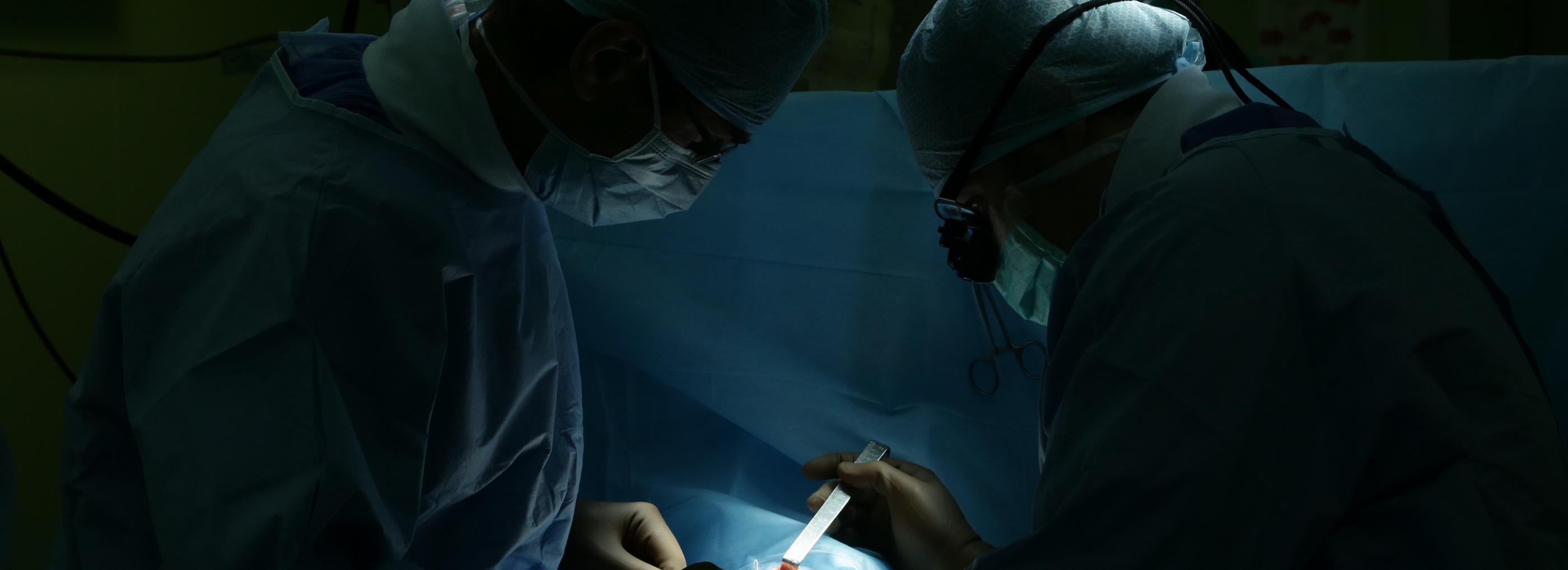 Новосибирские врачи восстановили нос 14-летней девочке с редким дефектом