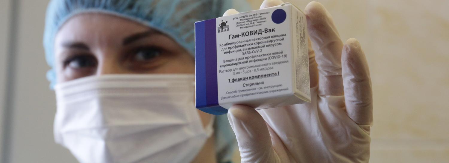 Как хранят и развозят вакцину от коронавируса в Новосибирске