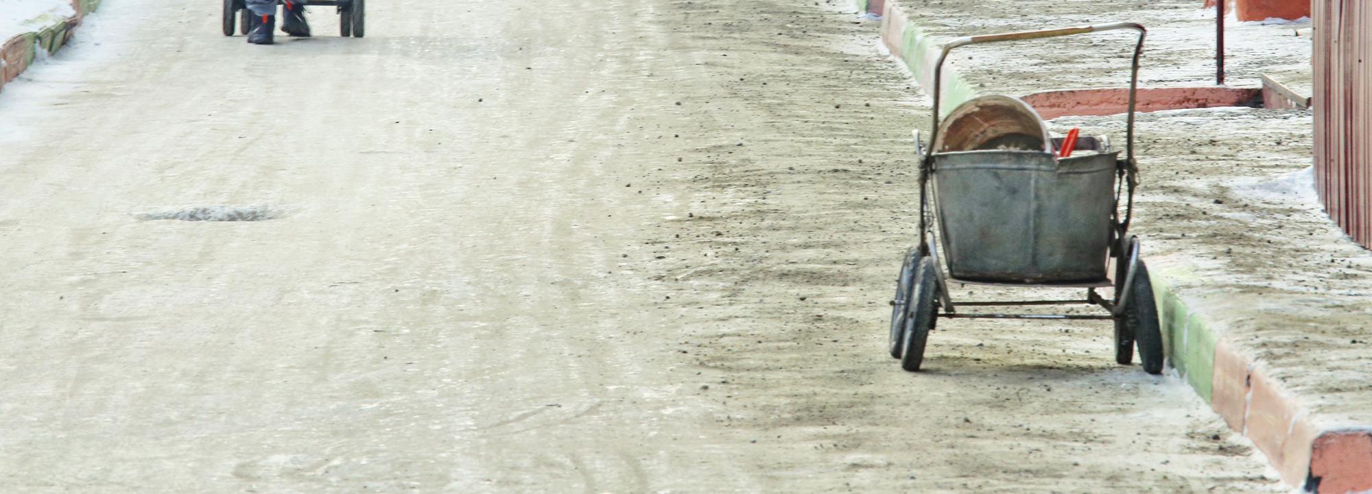 274 километра тротуаров очистили от снега за сутки в Новосибирске