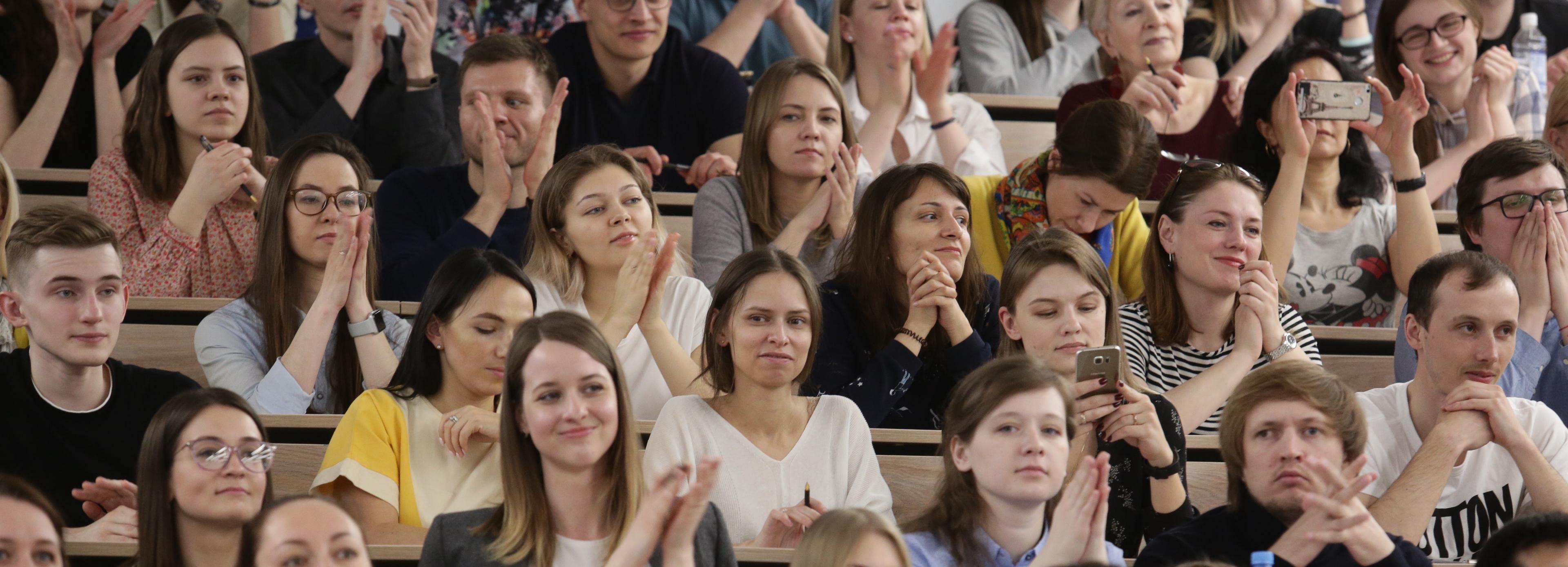 Итоги приёма в вузы: конкурс 27 человек на место и рост среднего балла